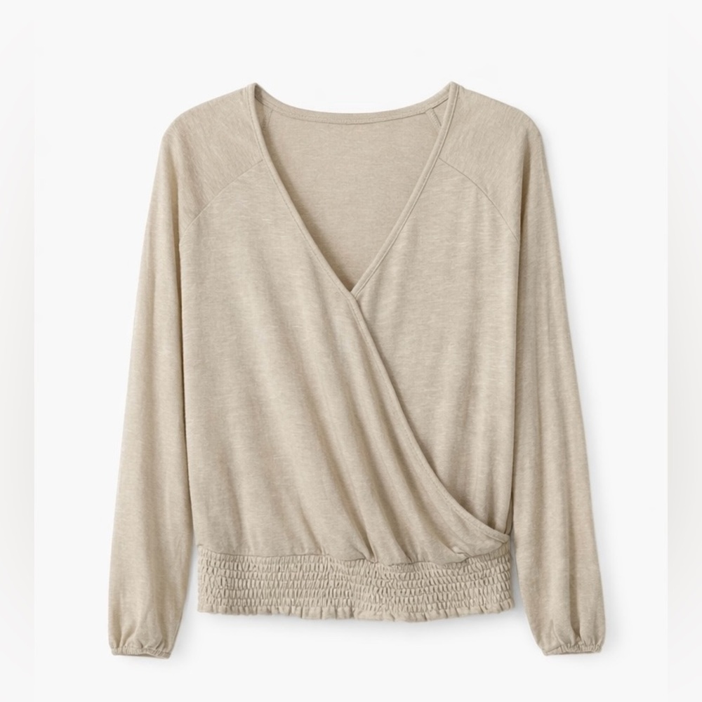 🍒 Charming Charlie Long sleeve knit blouse